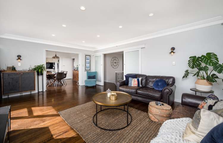 25 Bradbury Road Botany Downs_6