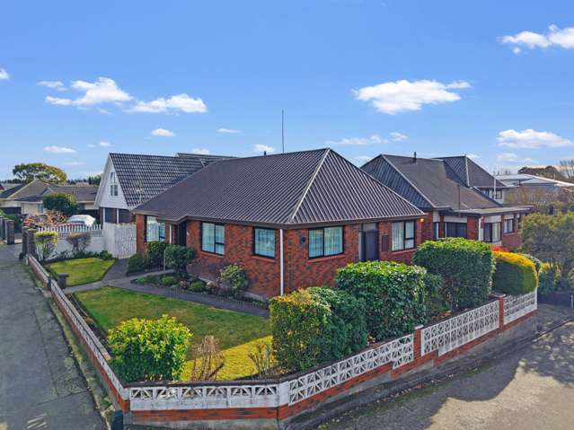 1/102 Lake Terrace Road Burwood_2