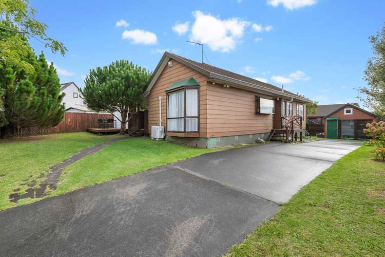 6 Coubray Place Botany Downs_17