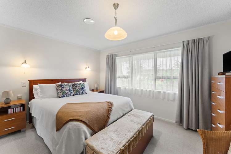 14 Conrad Place Leamington_9