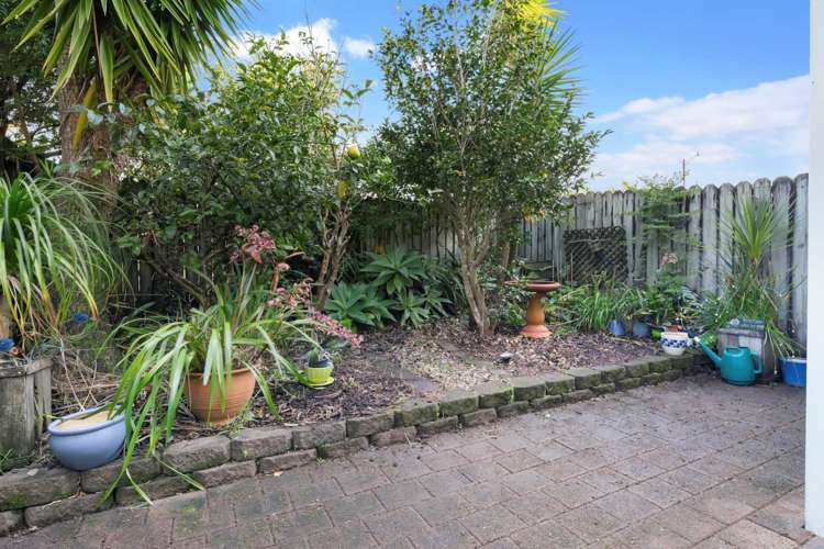 10/70 Fernhill Way Oteha_9