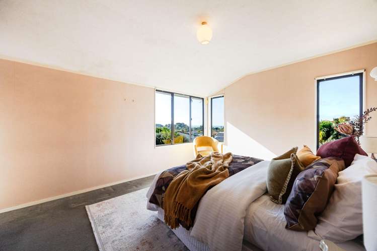 16 Halldene Terrace Red Beach_11