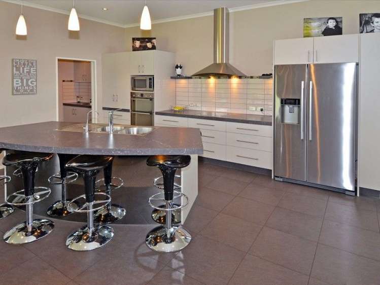 48 Waihola Highway Milton_10