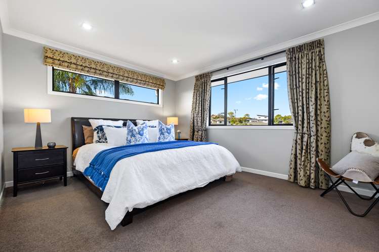 54 Somerton Drive Huntington_9