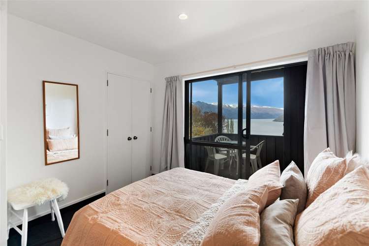 18b Cameron Place Fernhill/Sunshine Bay_13