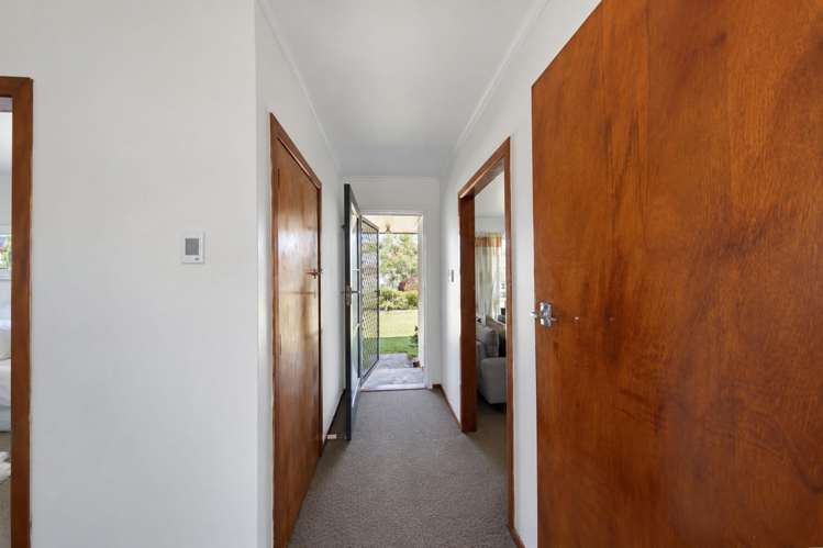 68 Ranui Street Dinsdale_17