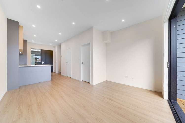 10/3 Cape Road Mangere_9