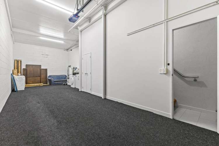 86 Norwood Drive Flat Bush_8