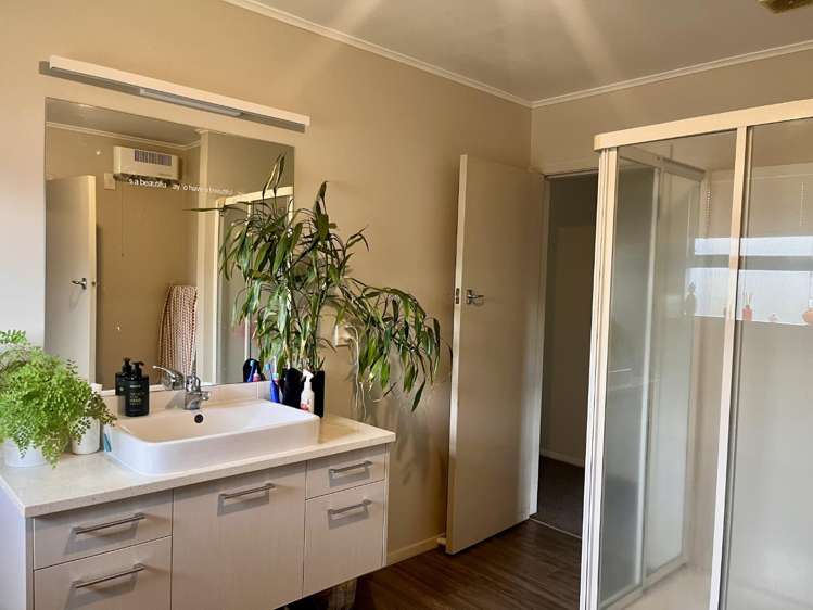 16 Pulham Crescent 10469_5