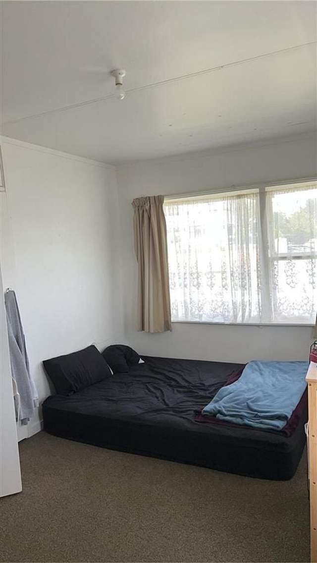 1/135 Elizabeth Drive Tokoroa_4