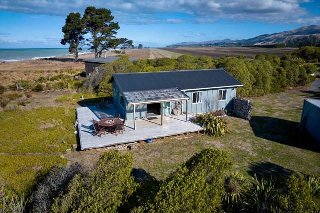 Oceanfront Retreat In Claverley