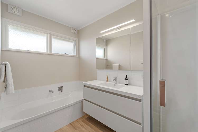 10 Fairway Avenue Red Beach_15