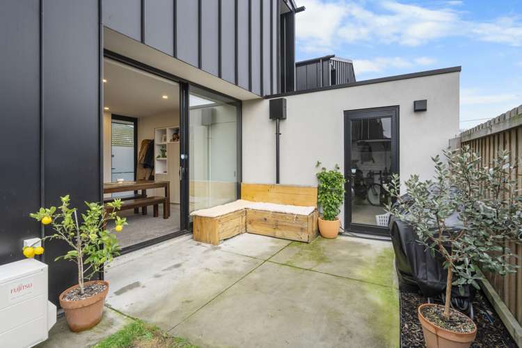 2/56 Geraldine Street Edgeware_14