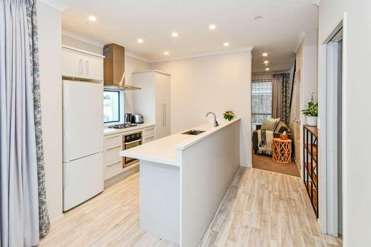 63 Matairangi Avenue Totara Heights_6