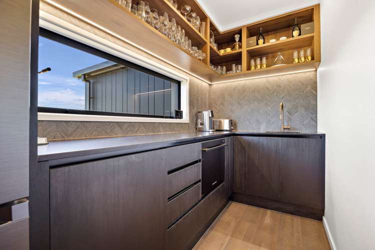 40 Diamond Lane Riverhead_11