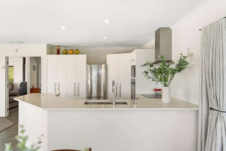 337 Macwhinney Drive Drury_6