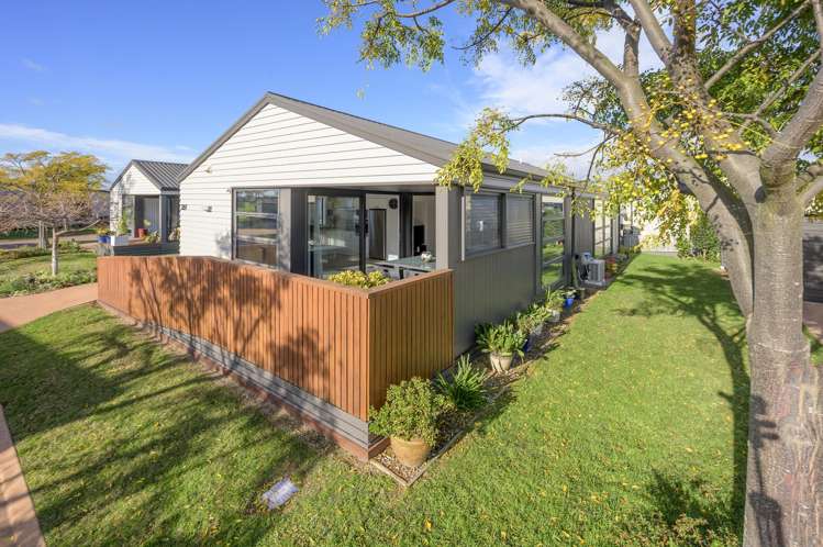 261/61 Golden Sands Drive Papamoa_1