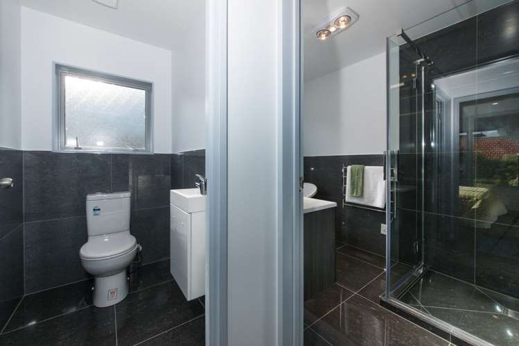 2/25a Aldersgate Road Hillsborough_24