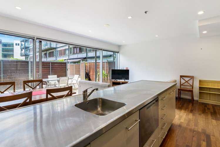108/125 Customs Street West 10015_4