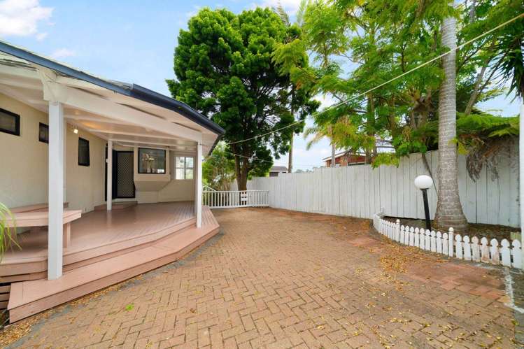 8 Eleanor Place Blockhouse Bay_16