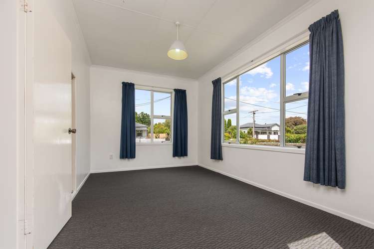8 Huia Street Pahiatua_6