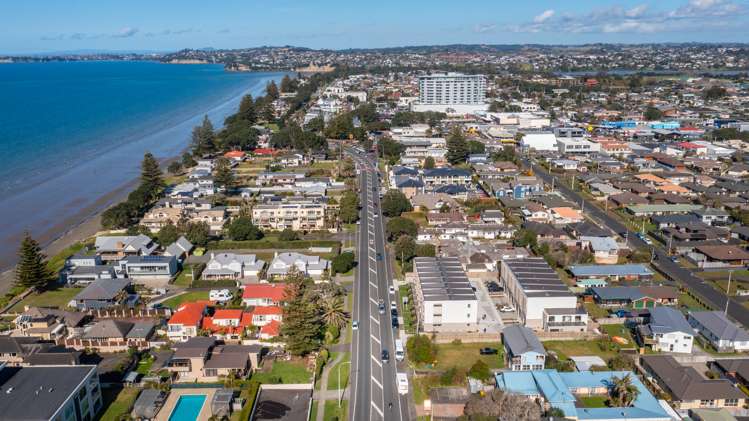 11 Ngaru Way Orewa_16