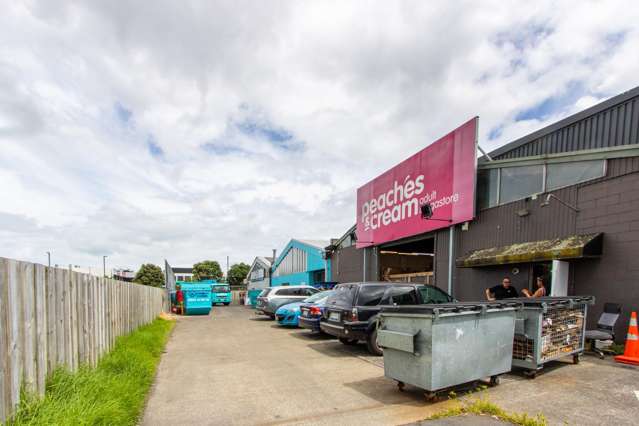 247 Archers Road Wairau Valley_3