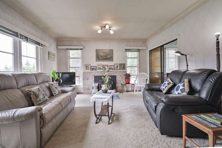 1413 Caroline Road Mayfair_3