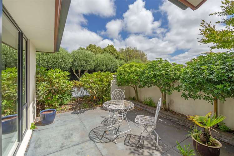 1 Caroline Way Northwood_25