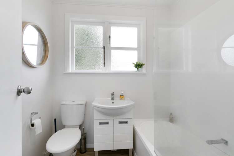 47 Naenae Road Naenae_8