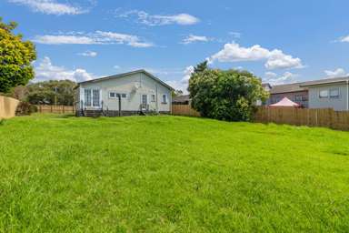 71 Mangere Road_4