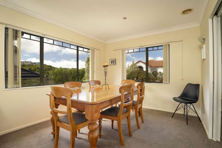 4 Claverton Grove Churton Park_13