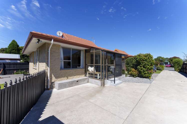 2/30 Trevor Street Hornby_1