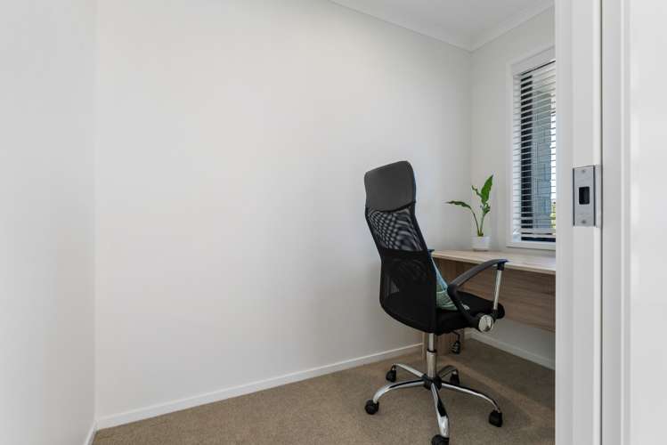 83 Whakaturou Crescent Pyes Pa_17