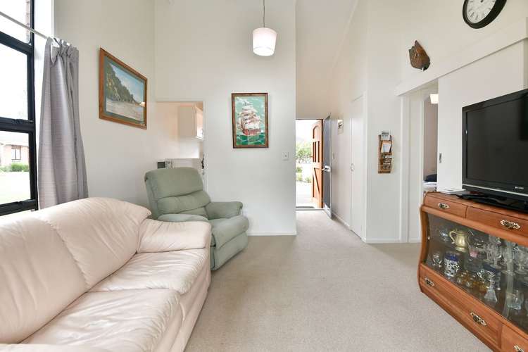 12 Bellbird Place Orewa_13