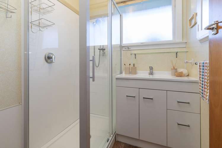 2/11 Blairdon Place Bishopdale_13