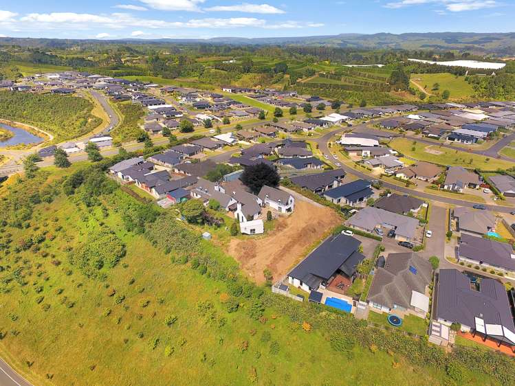 92 Puhirake Crescent Pyes Pa_5