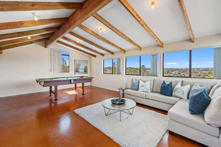 852 Beach Road Waiake_6