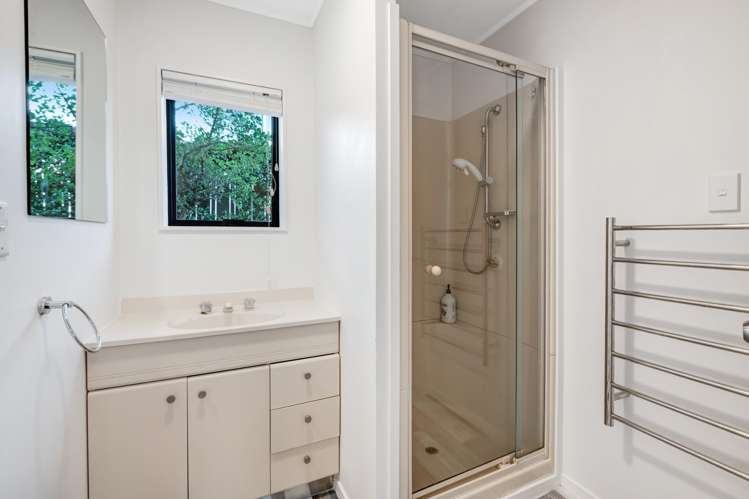1418 Whangaparaoa Road Army Bay_21