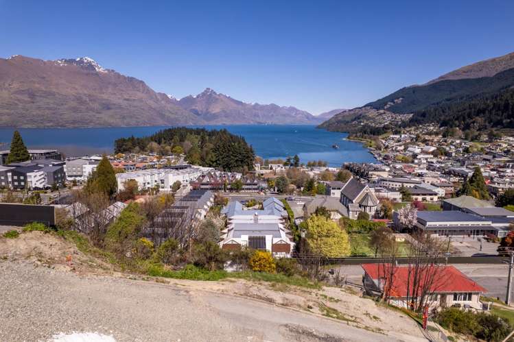 7 Edgar Street Queenstown_12