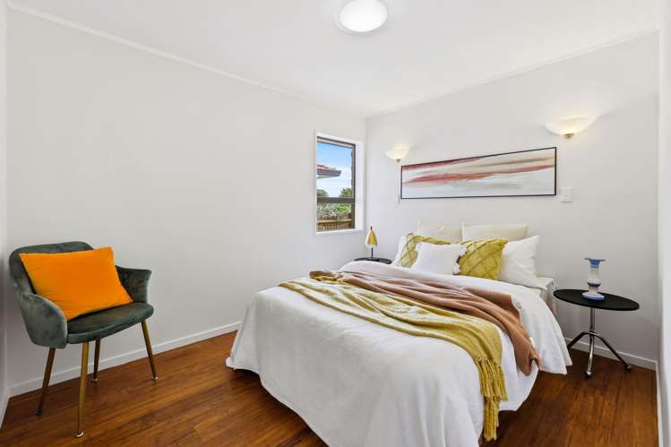 2/39 Rapallo Place Farm Cove_17