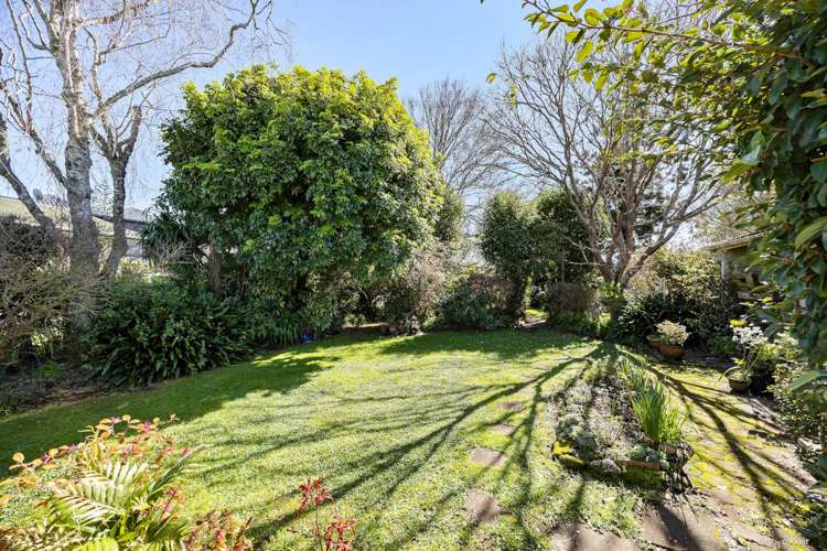 16 Enderby Drive Te Atatu Peninsula_9