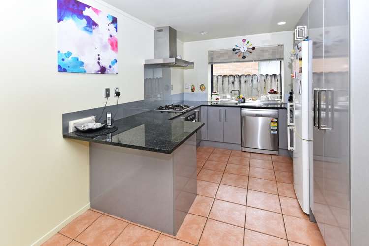 12 Manston Road Mangere_11