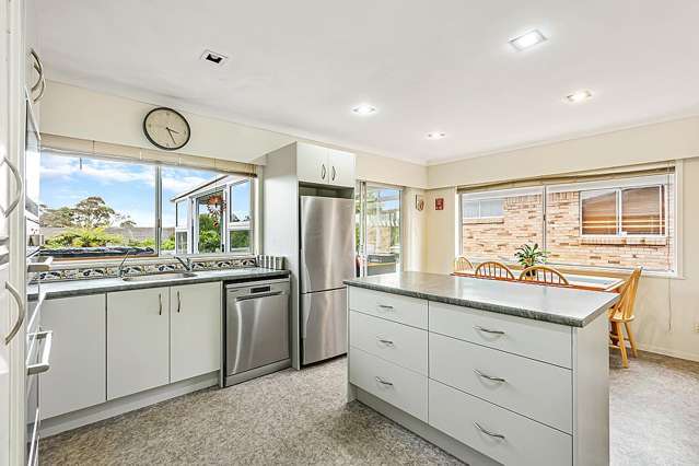 75 Clark Road Pahurehure_4