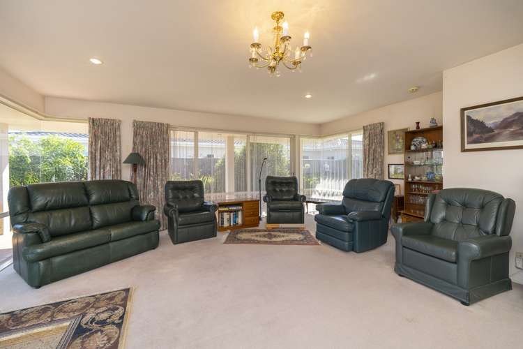 29 Stead Crescent Stoke_9