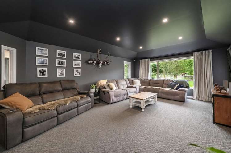 211 Bangor Road Darfield_6