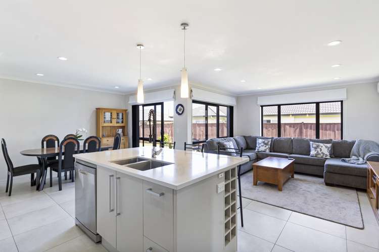 24 Scotsmoor Drive Wattle Downs_10