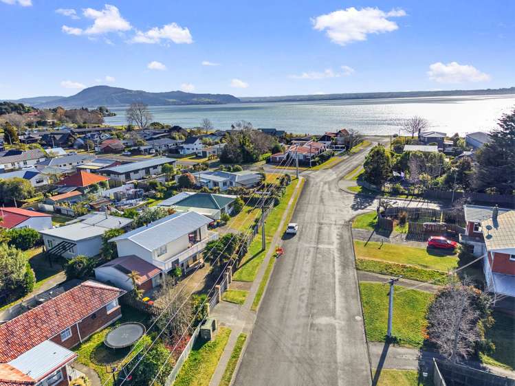68b Robinson Avenue Holdens Bay_17