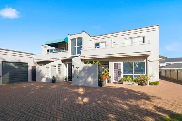 SASSY INNER CITY PAD!