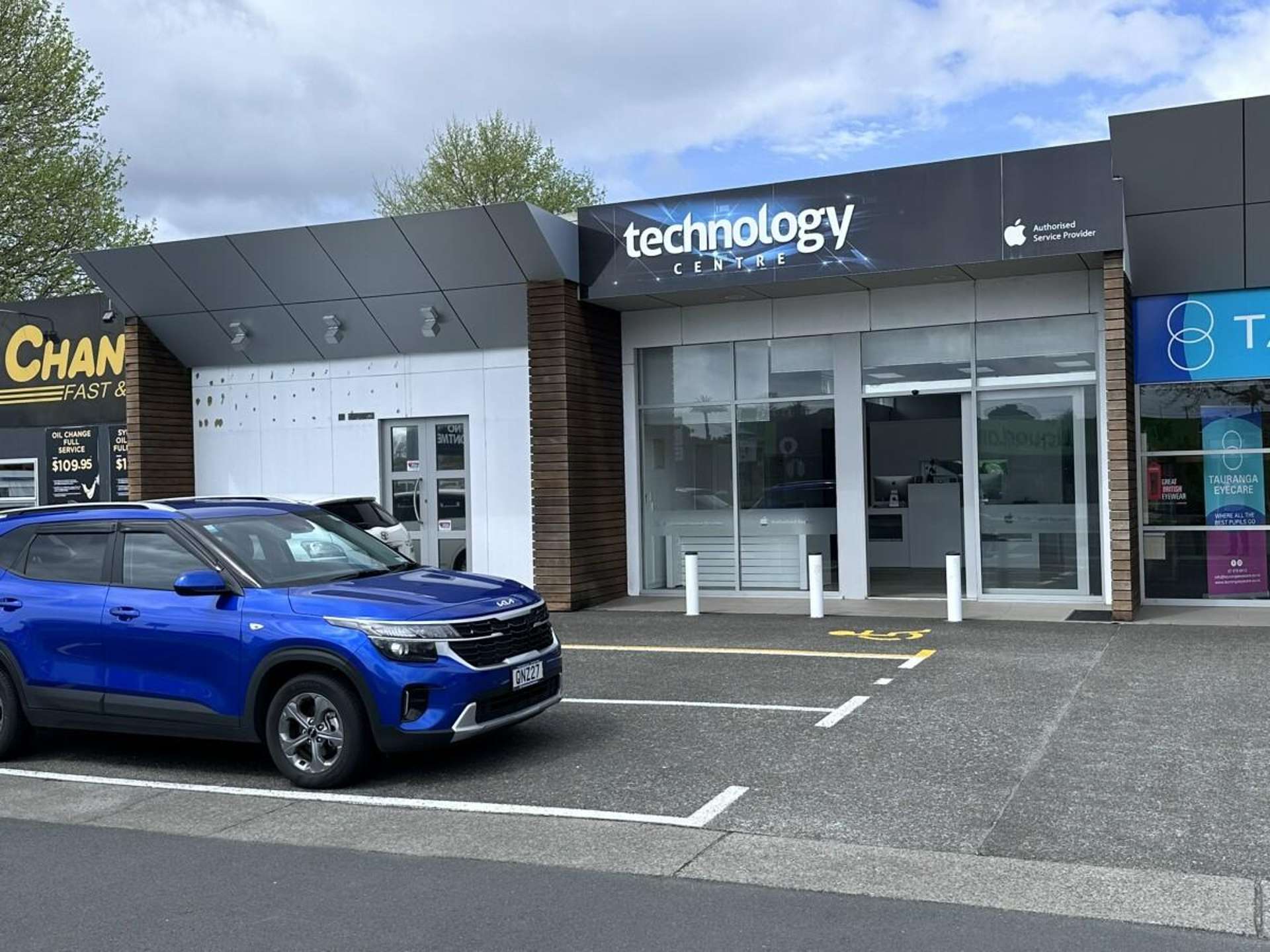 44 Sixth Avenue Avenues_0